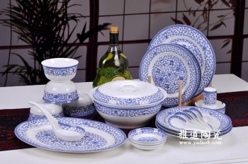 吉祥寓意對現代禮品瓷設計的審美影響