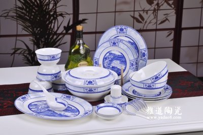 陶瓷器餐具裝飾設計中經典繪畫作品元素的應用