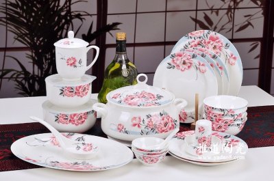 淺析中國飲食文化中餐具的內涵